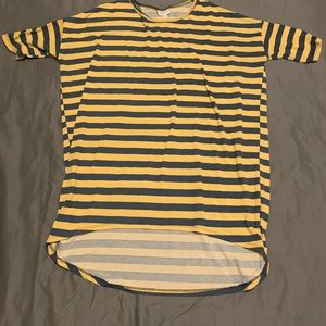 LulaRoe tunic. Super Cute.